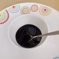 رب انار درجه یک خانگی بدست آمده تنها از آب انار