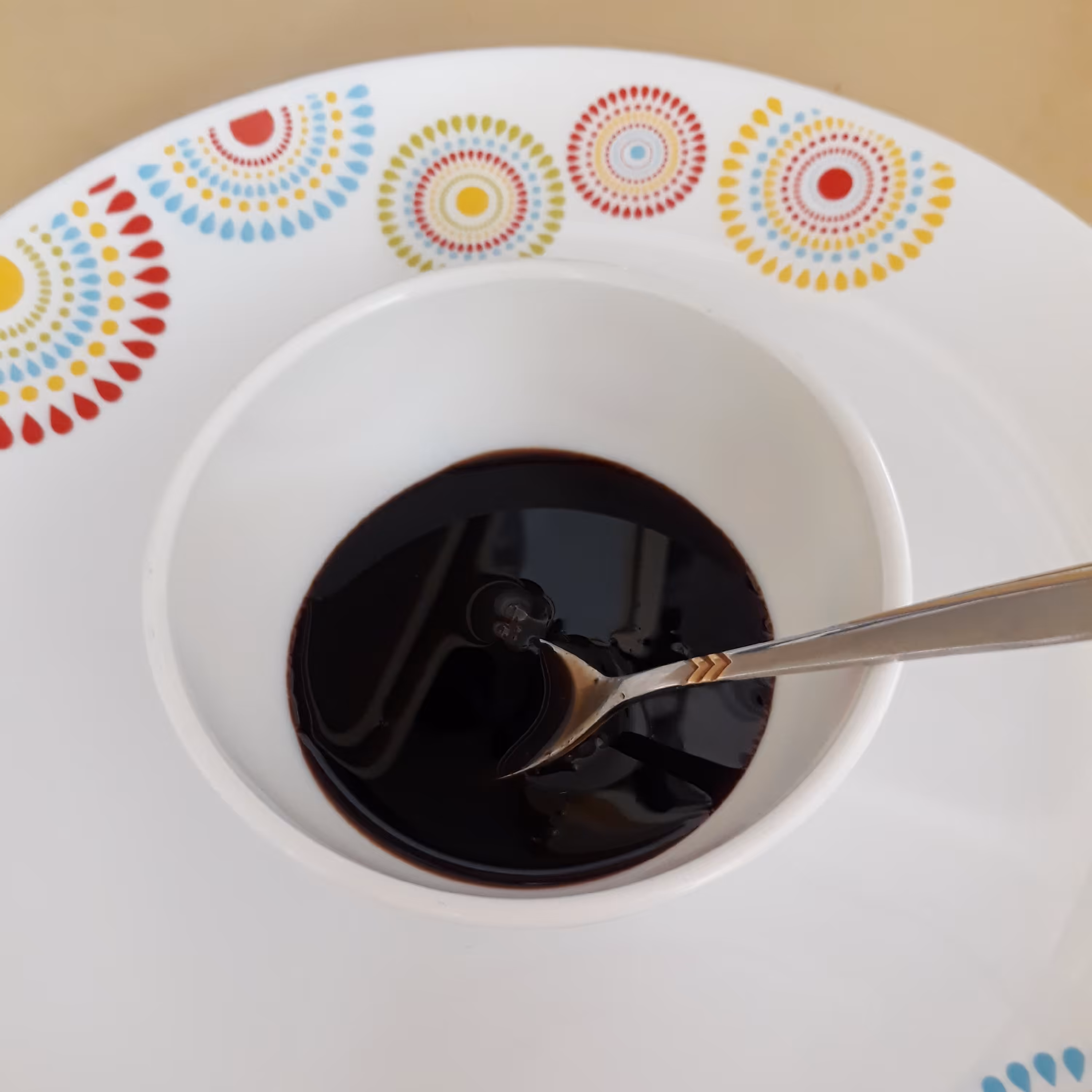 رب انار درجه یک خانگی بدست آمده تنها از آب انار