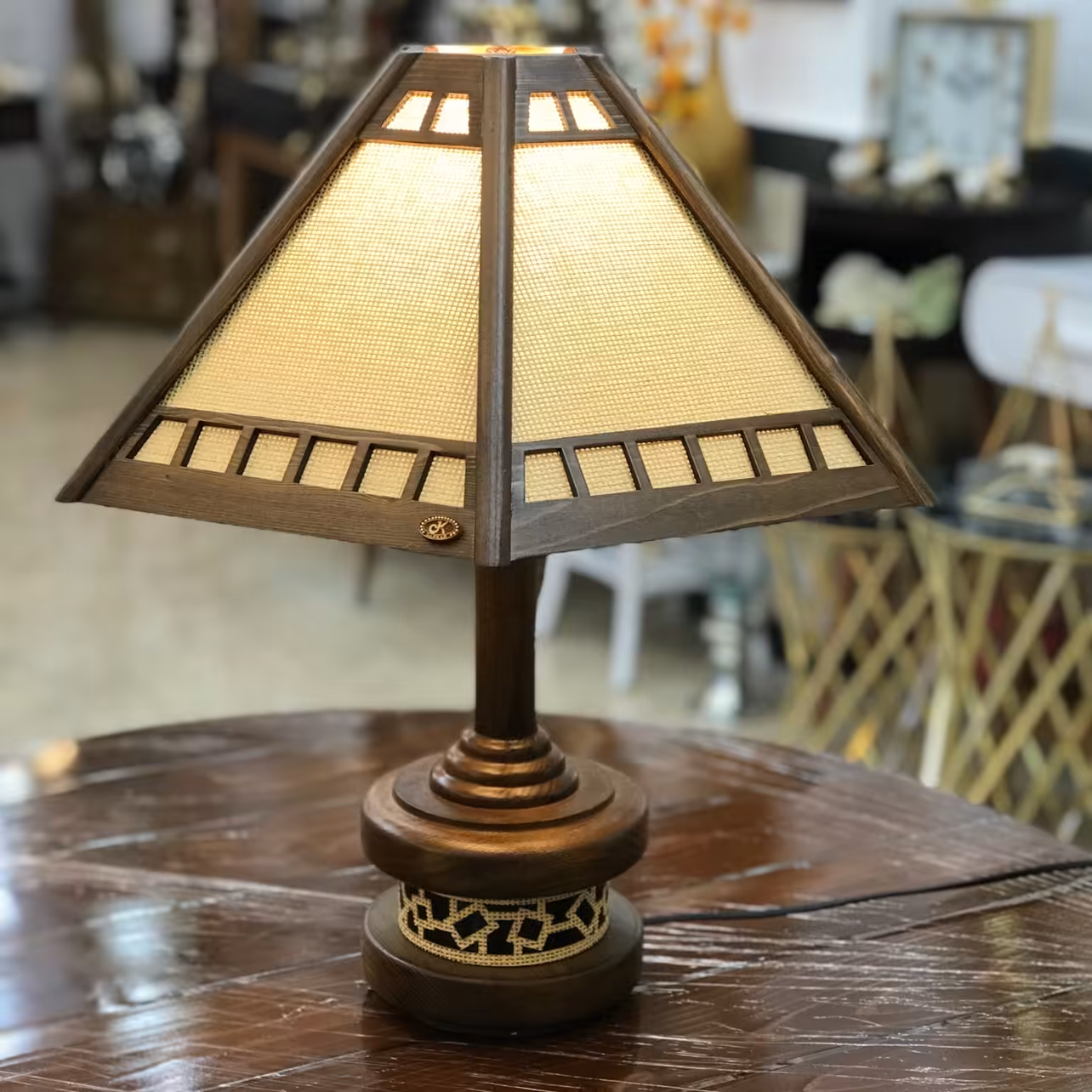 آباژور چوبی قهوه ای (هزینه ارسال با مشتری ،پسکرایه)