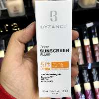 10ضد افتاب رنگی بیزانس تحت لیسانس فرانسه Spf 50 Light beige (10) پوست چرب و مختلط ماندگاری 12 ساعته بصورت مات روی پوست | amazonchi