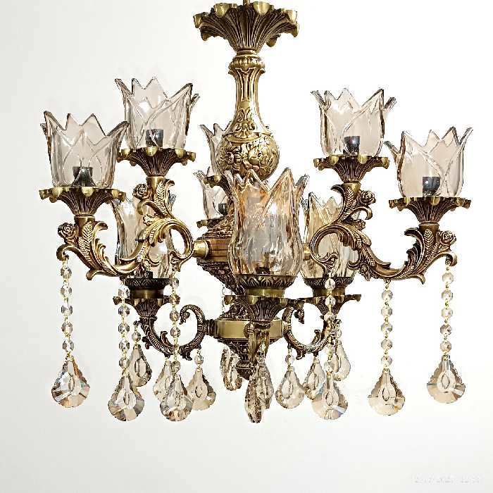 لوستر 6 شاخه و 9 شعله مدل آرامیس 