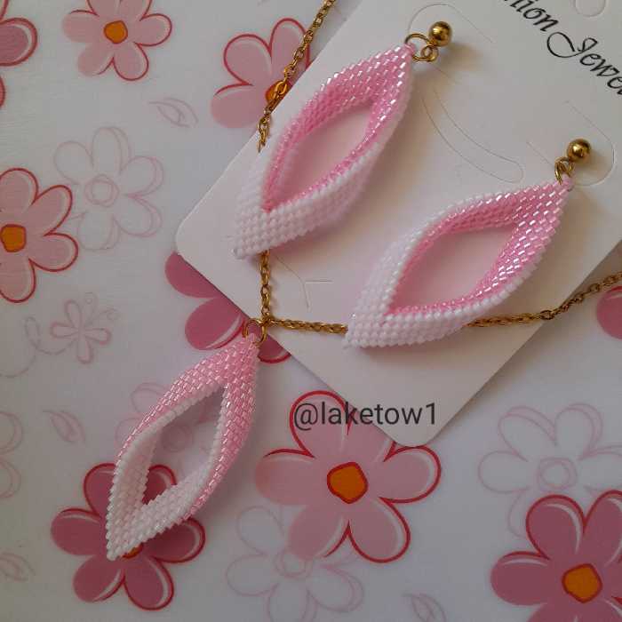 ست گوشواره و گردنبند منجوقی طرح برگ ساخته شده از منجوق میوکی ژاپن 