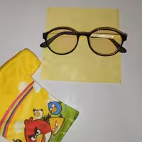 عینک طبی  سبک و  زیبا مناسب خانم ها و جوانان 