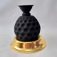 شمعدان اناناسی پایه فلزی و زنگ مصنوعی هسش و سنگین 