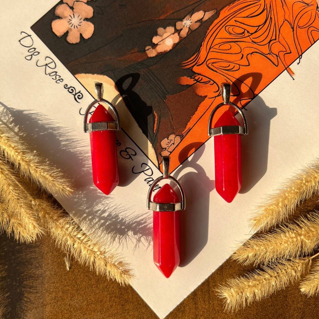 گردنبند منشور سنگ جید قرمز زنانه مردانه آویز سنگ درجه یک