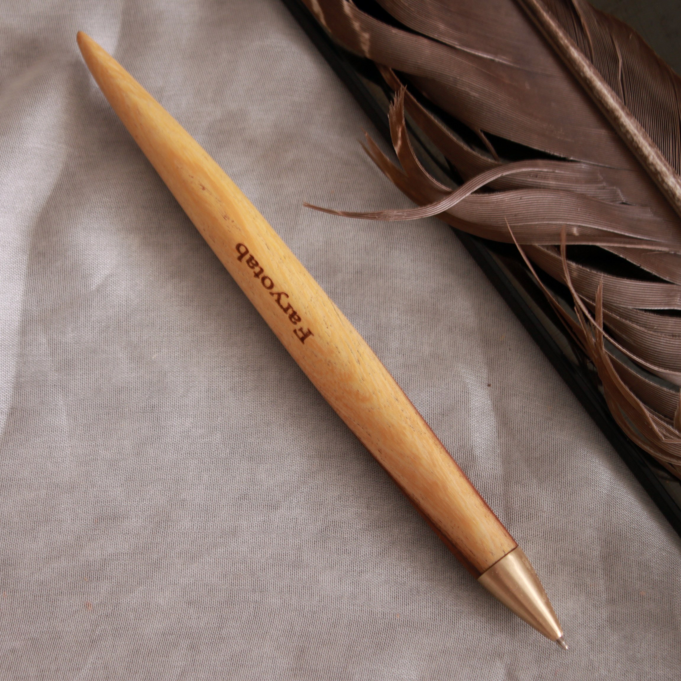 خودکار چوبی طرح قلموی نقاشی