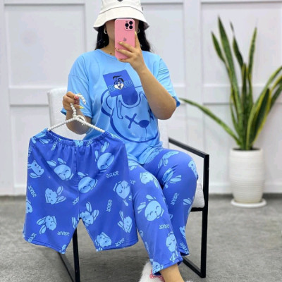 سه تیکه تیشرت وشلوار طرح دار راحتی