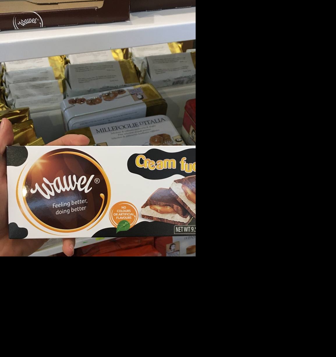 تابلت با مغز کرم کاراملی واول