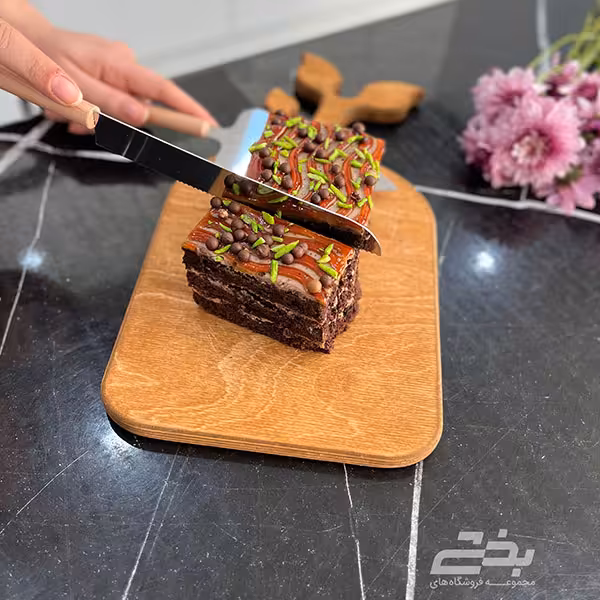 کیک بر دسته چوبی طلایی نقره ای