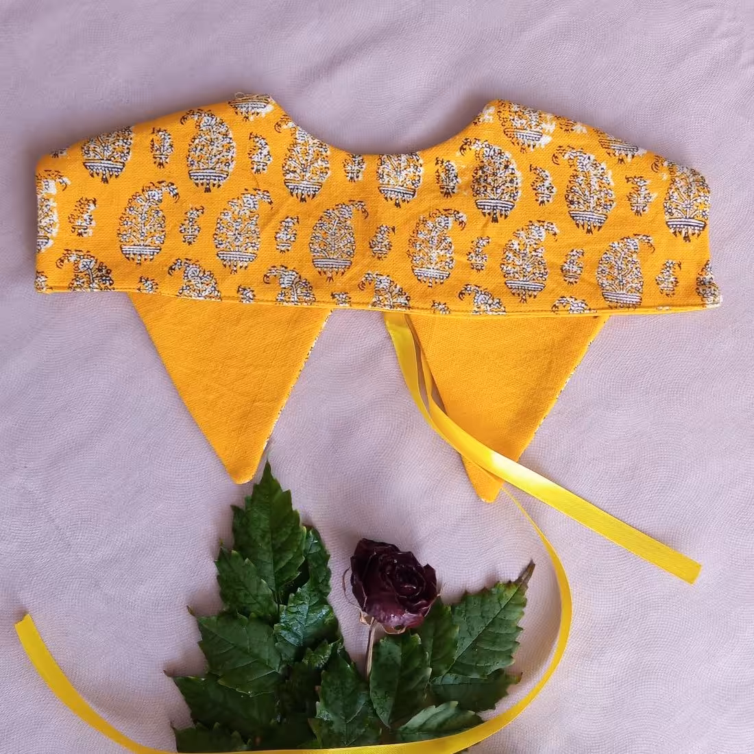 یقه فانتزی جدا