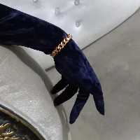 دستکش سرمه ای مخمل