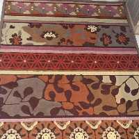 قالی گل برجسته سایز 2 در 1.5 .