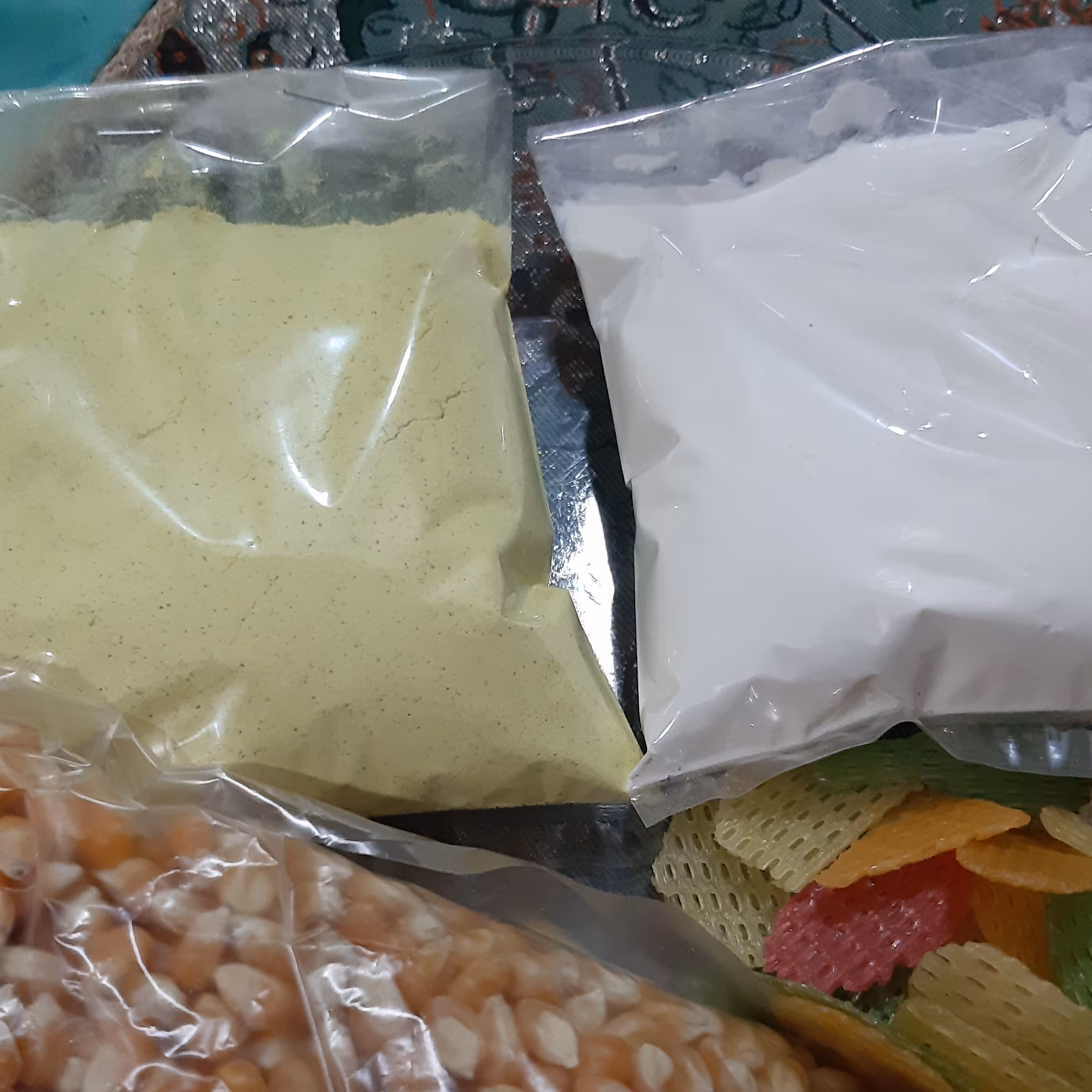 طعم دهنده های پاپ کورن100گرمی (طعم پنیری )