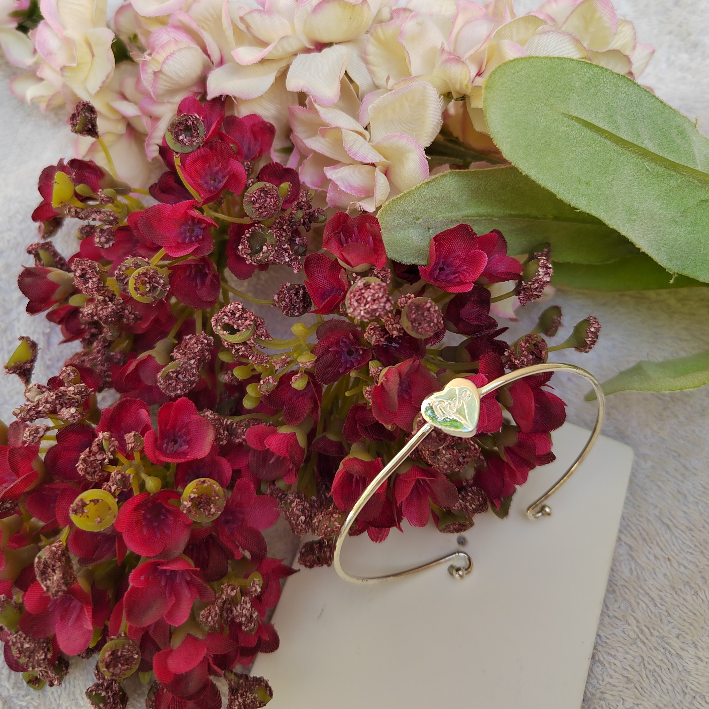 دستبندقلبی. خوشگل