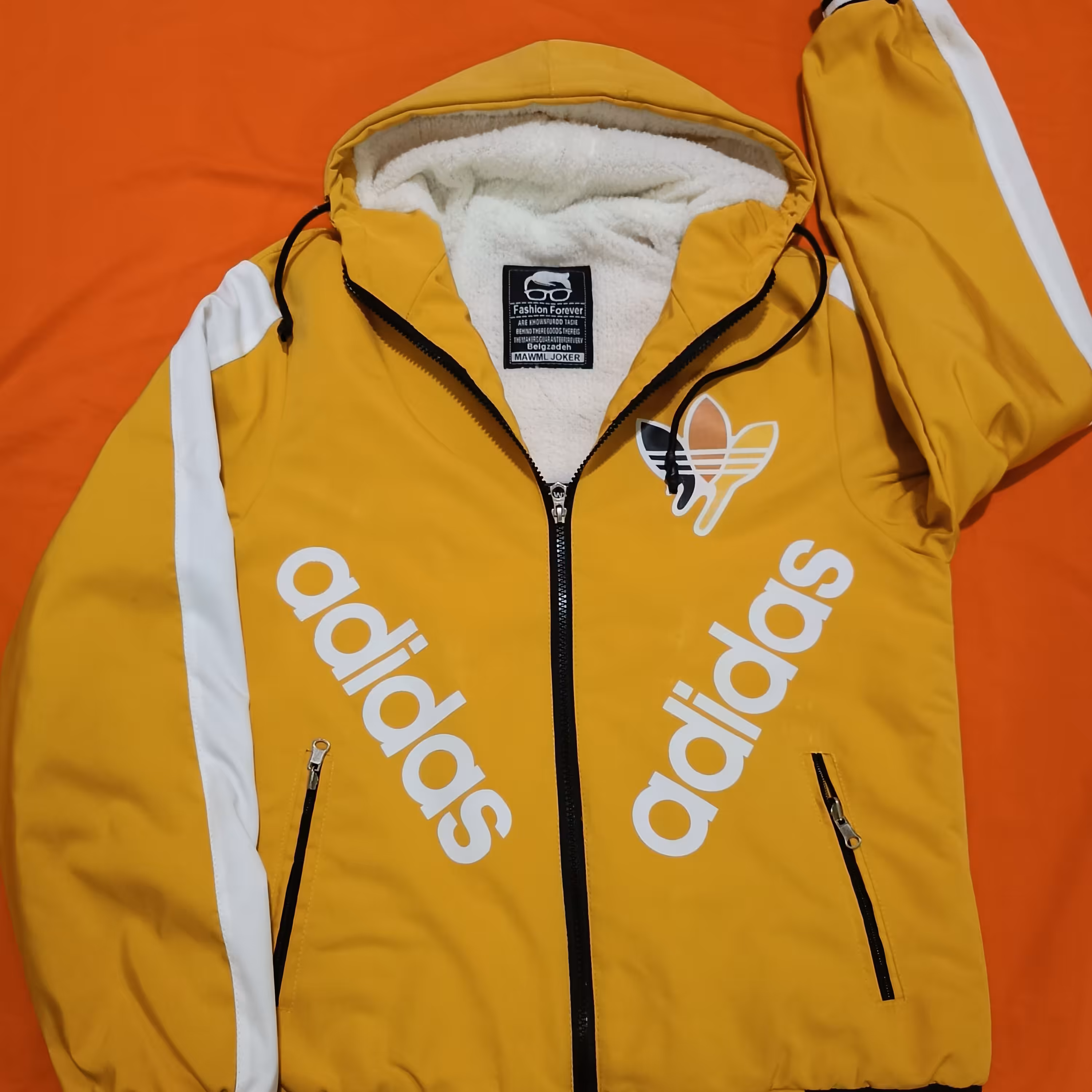 سوشرت اسپرت آدیداس رنگ بندی مداد رنگی سایزبندی  لارج تا 4 ایکس لارج 