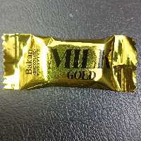 شکلات شیری در بسته بندی 1 کیلویی 