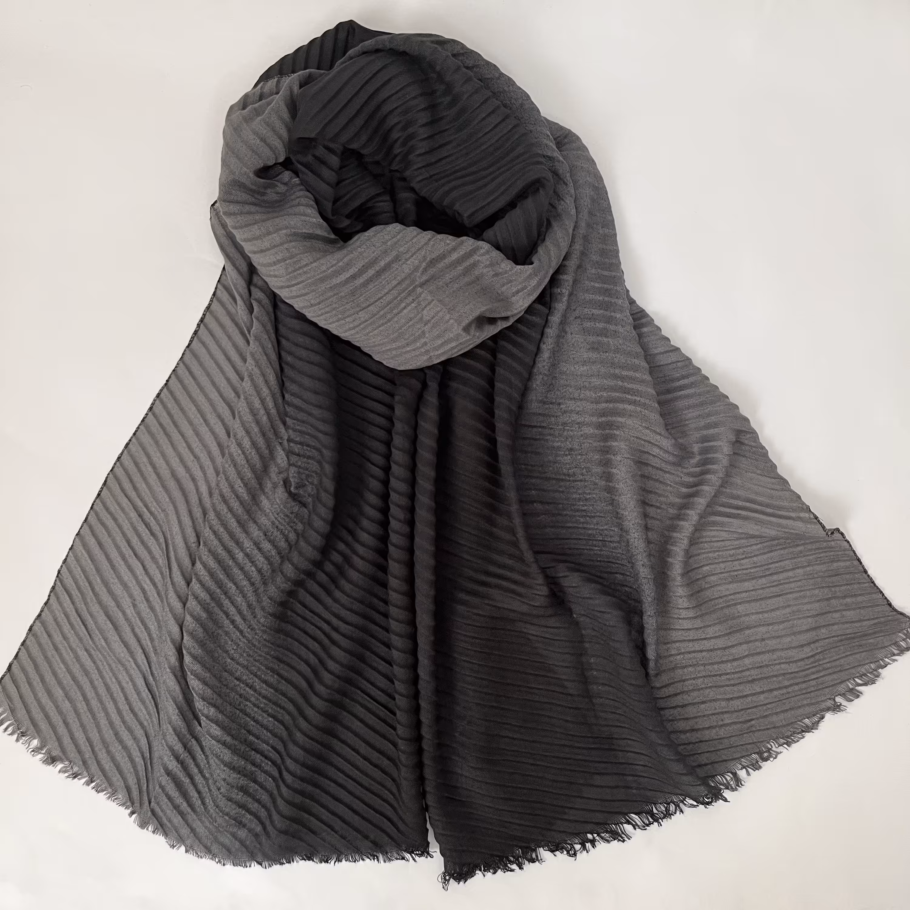 شال پلیسه طیفی طوسی  با کیفیت و بسیار خنک  ارسال رایگان قواره 200در 70