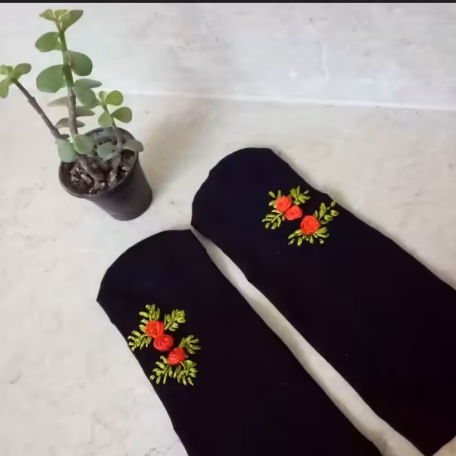 جوراب روباندوزی 2