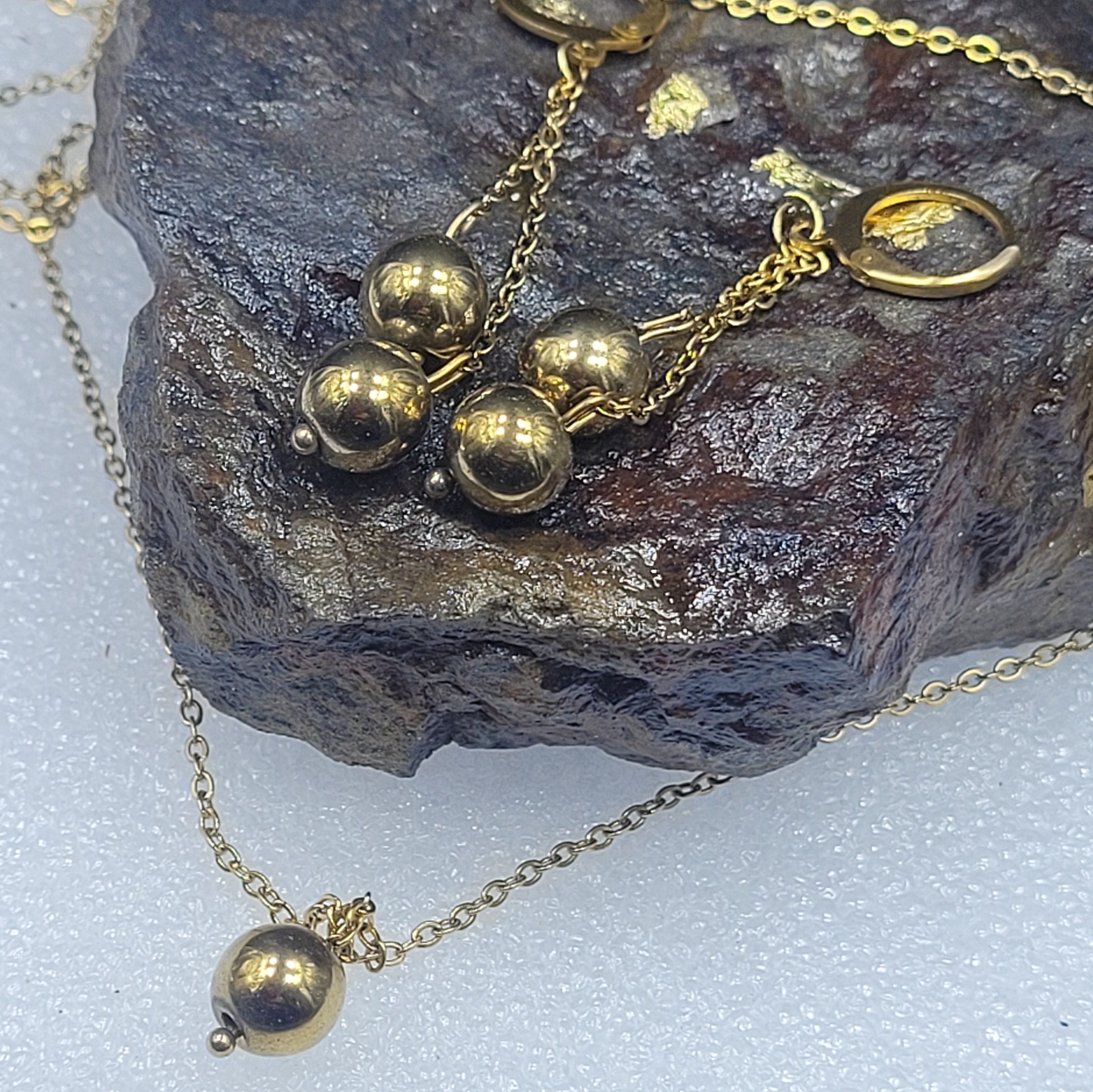 نیم ست گوی دو لاین سنگ حدید و استیل ضد حساسیت روکش طلا رنگ ثابت کد(255)