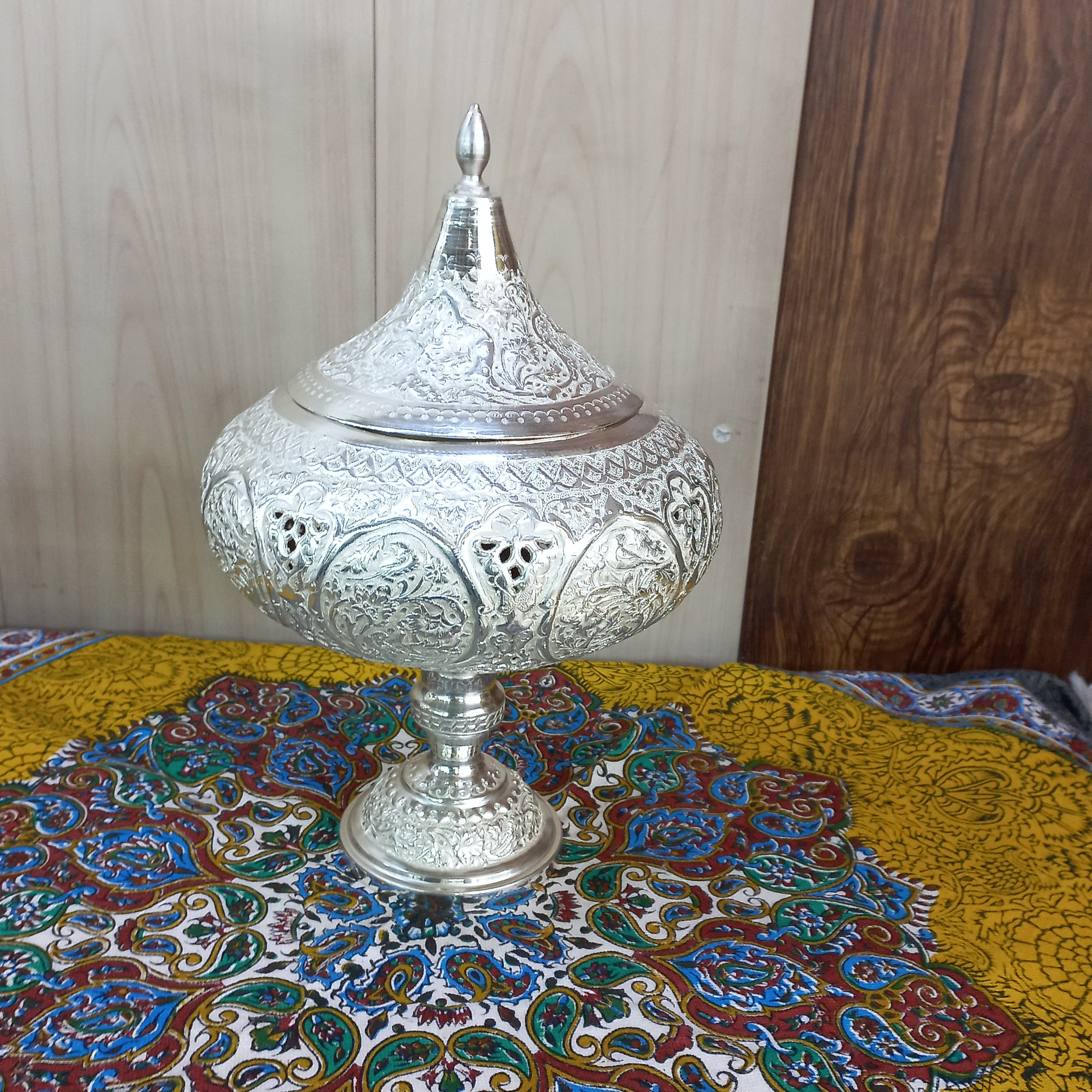 گزخوری پایه دار