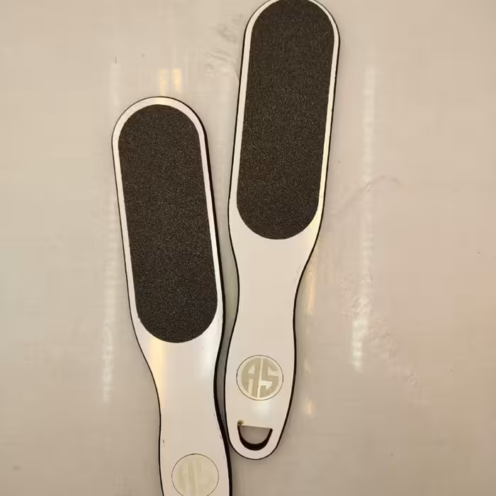 سوهان پا های گلاس سفید