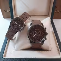 ست ساعت مردانه و زنانه مارک والار
بند پیو. ضدحساسیت. رنگ قهوه ای قاب مشکی
بالاترین کیفیت