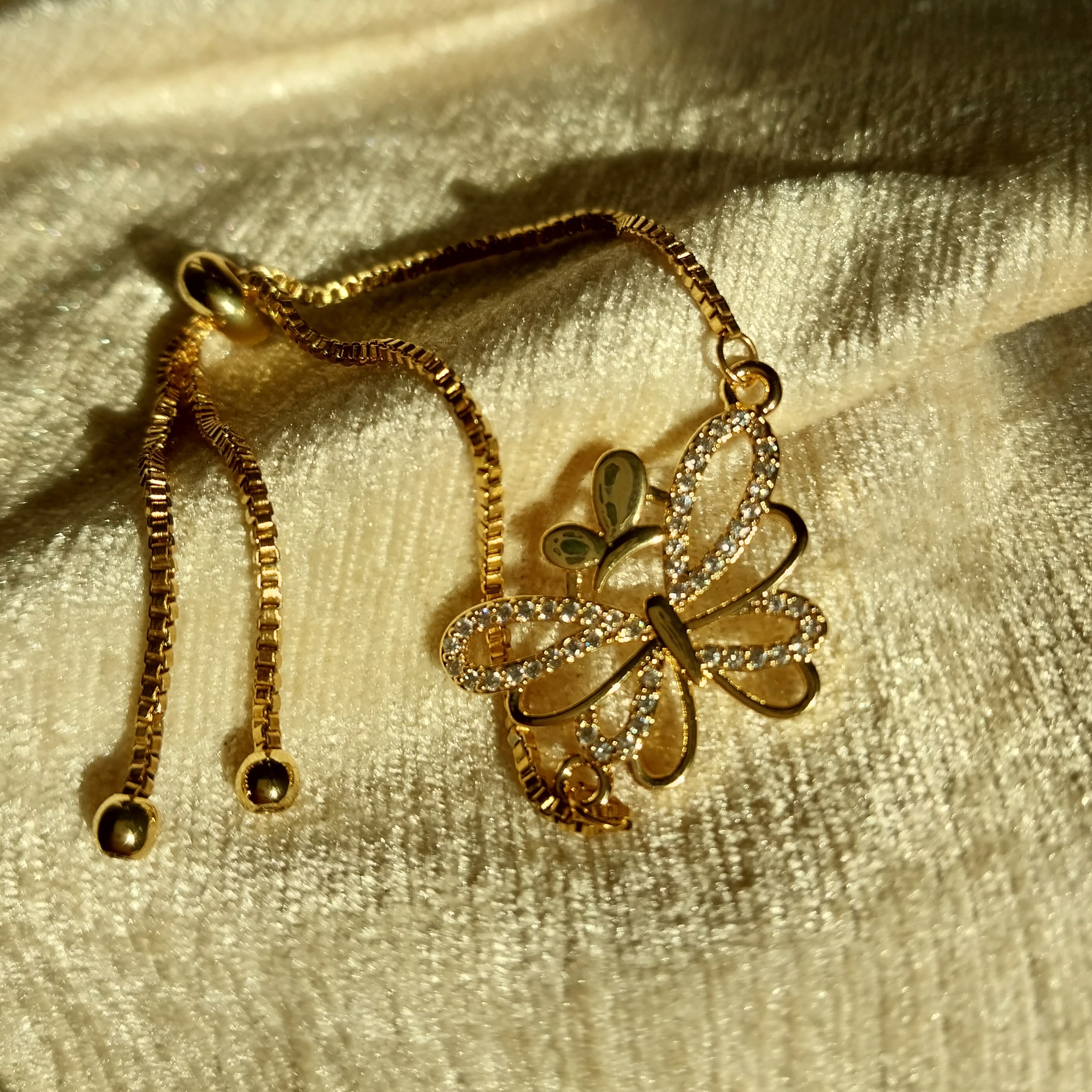 دستبند اسانسوری مدل شاپرک 