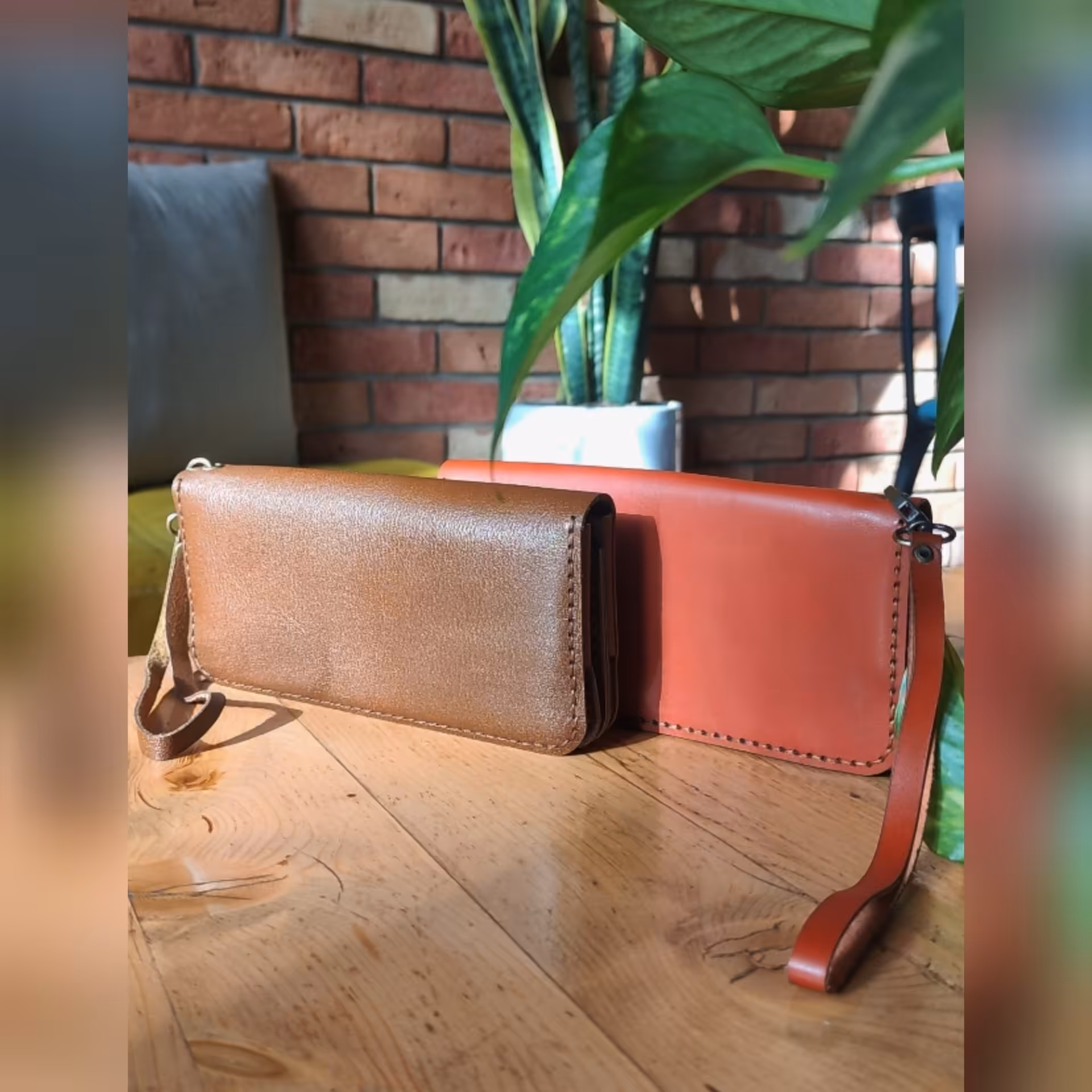 کیف پول  اسپرت با چرم طبیعی و دستدوز 