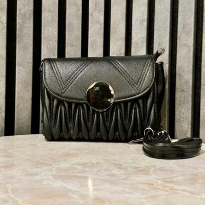 کیف زنانه چرمی گلدوزی دوشی تضمین کیفیت