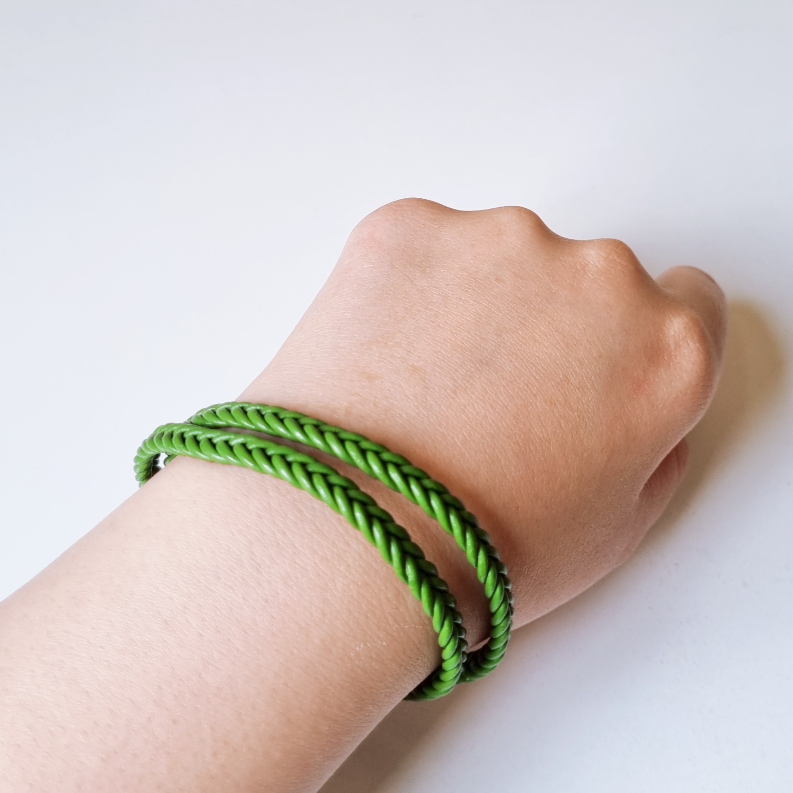 دستبند چرم طبیعی 024