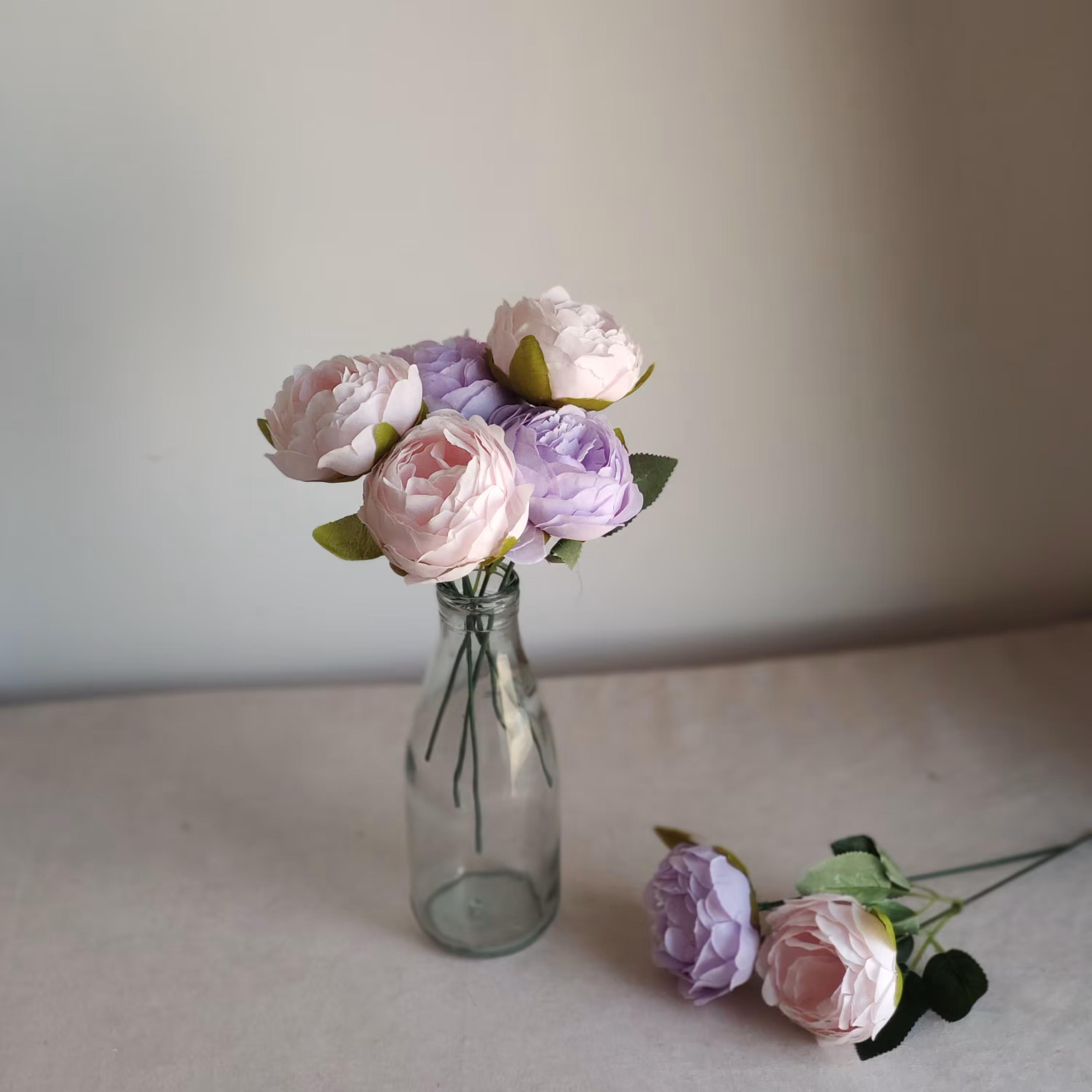 گل مصنوعی پیونی شاخه ای بدون برگ در رنگبندی