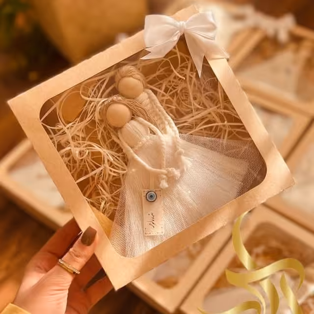 گیفت مکرومه عروس  