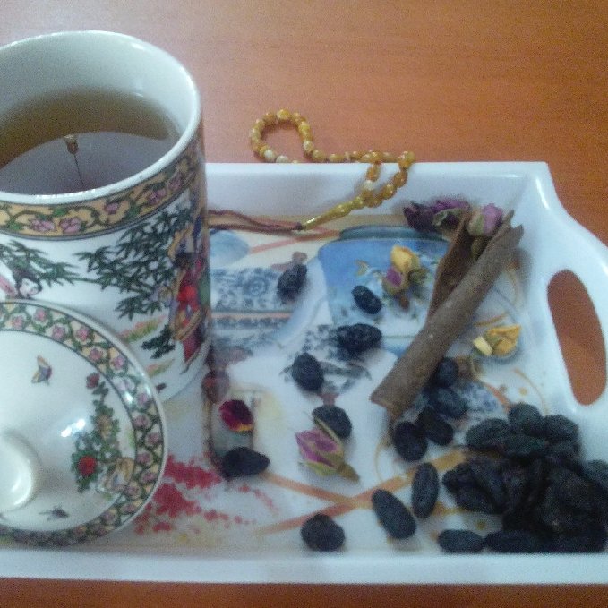 مجموعه دمنوش:بسته ویژه تقویت سیستم ایمنی( ده نوع دمنوش همراه عسل طبیعی و سیاه دانه)