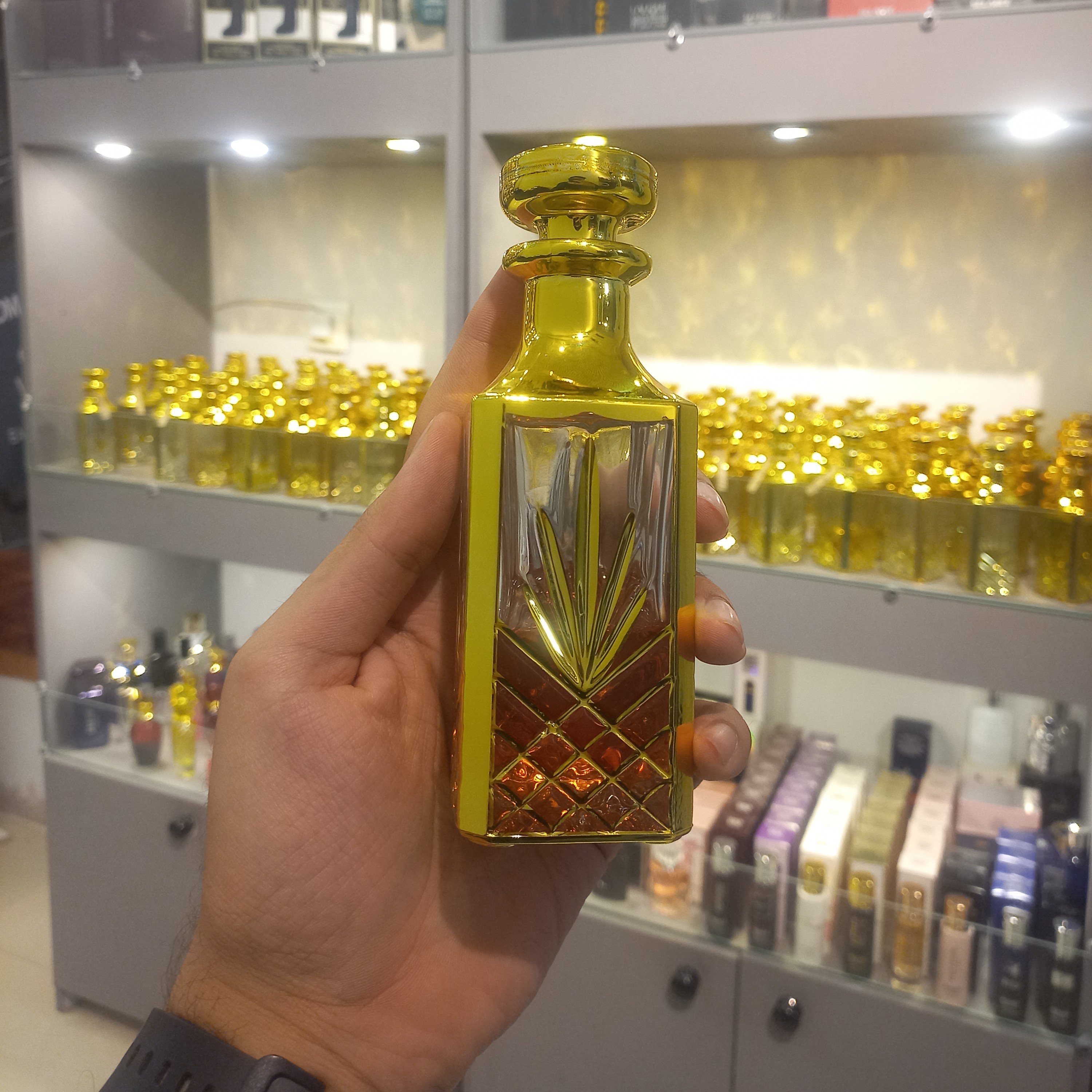عطر سنجد اعلا و خالص گرمی 20 هزارتومان