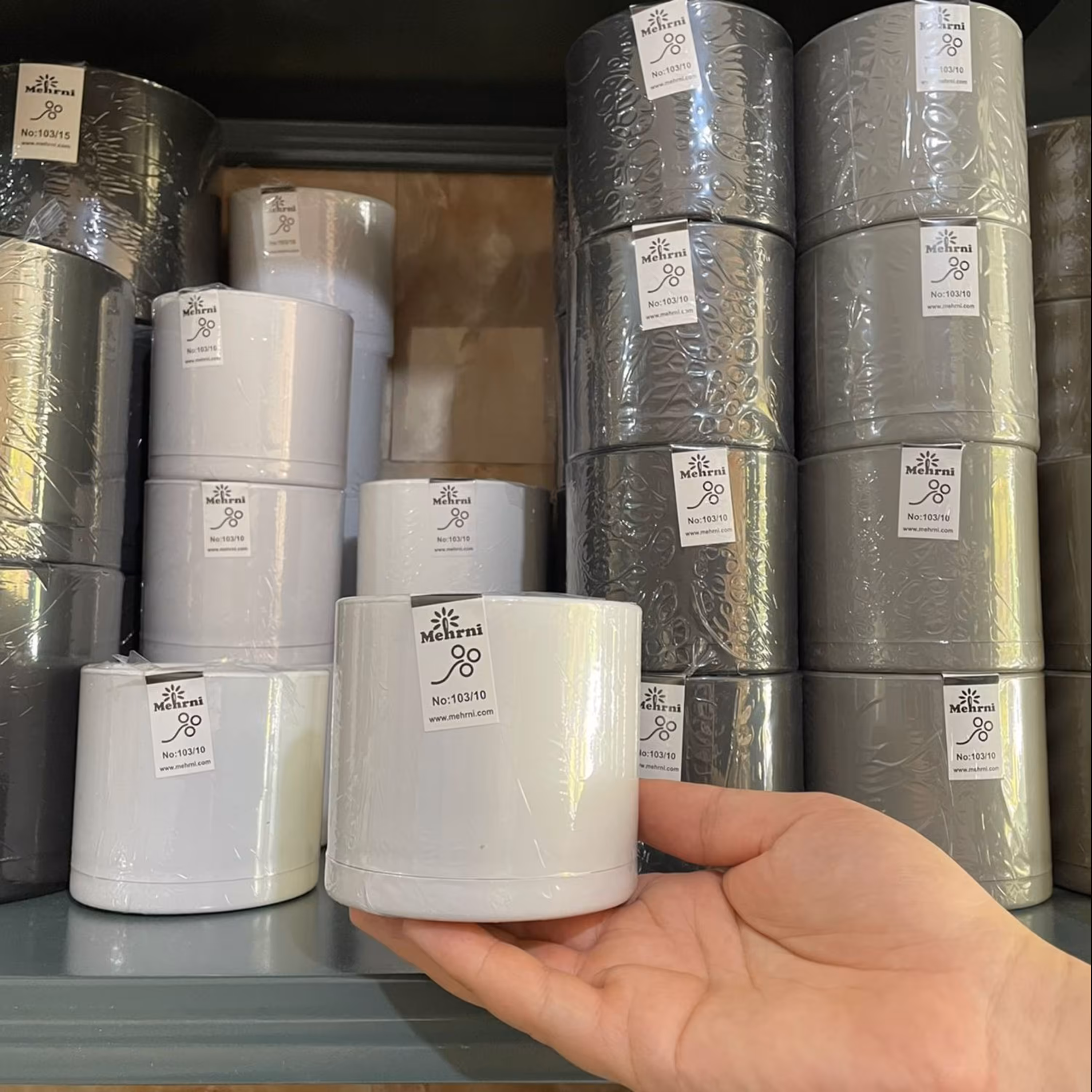 گلدان پلیمری 103 استوانه ای مهرنی سایز 10 مشکی