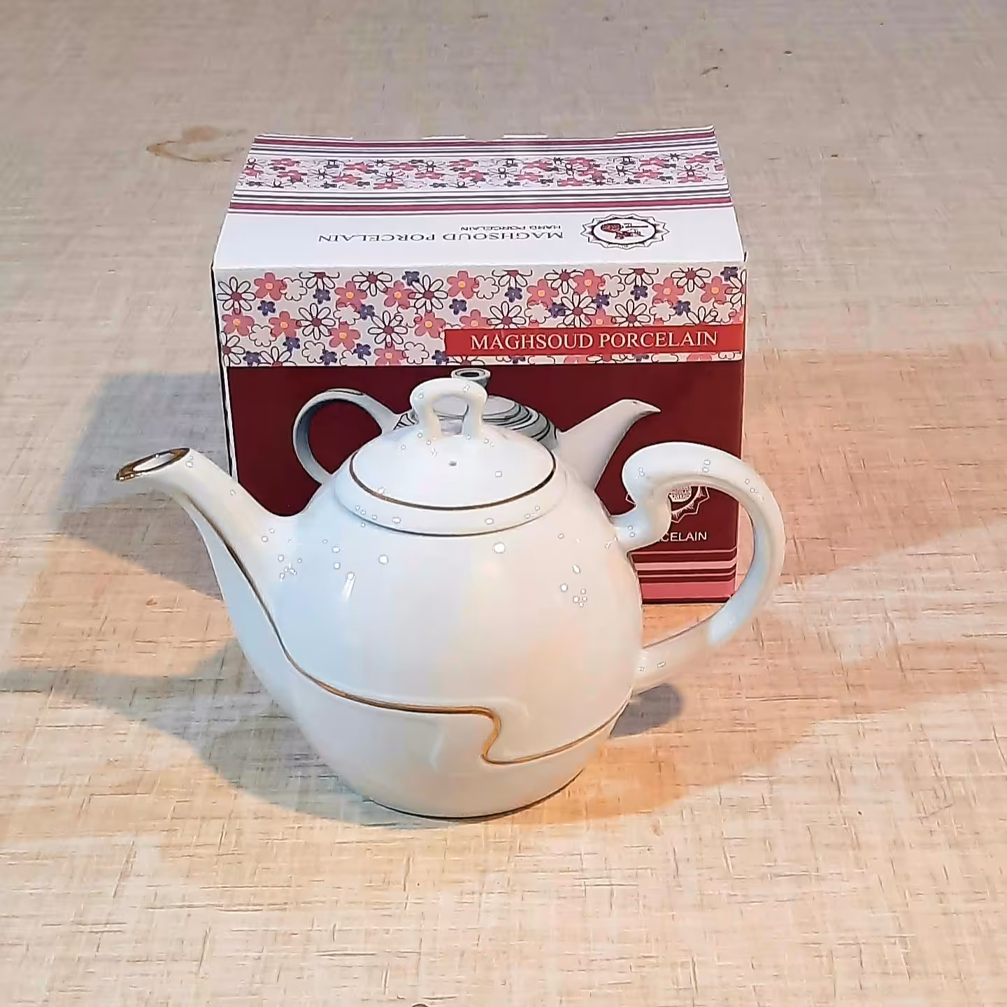 قوری چینی رویال