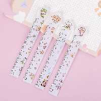 خط کش دختر شفاف