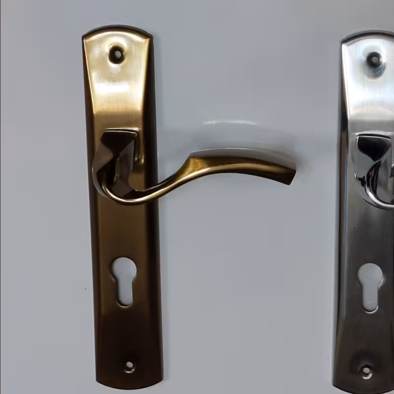 دستگیره درب زیتونی مدل هیوا (کلیدی و سرویس و سوییچی همگی موجود) 