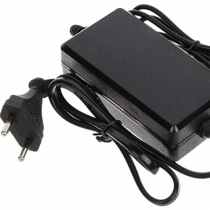 آداپتور  12 ولت 2 آمپر ، ارسال پس کرایه تیپاکس 