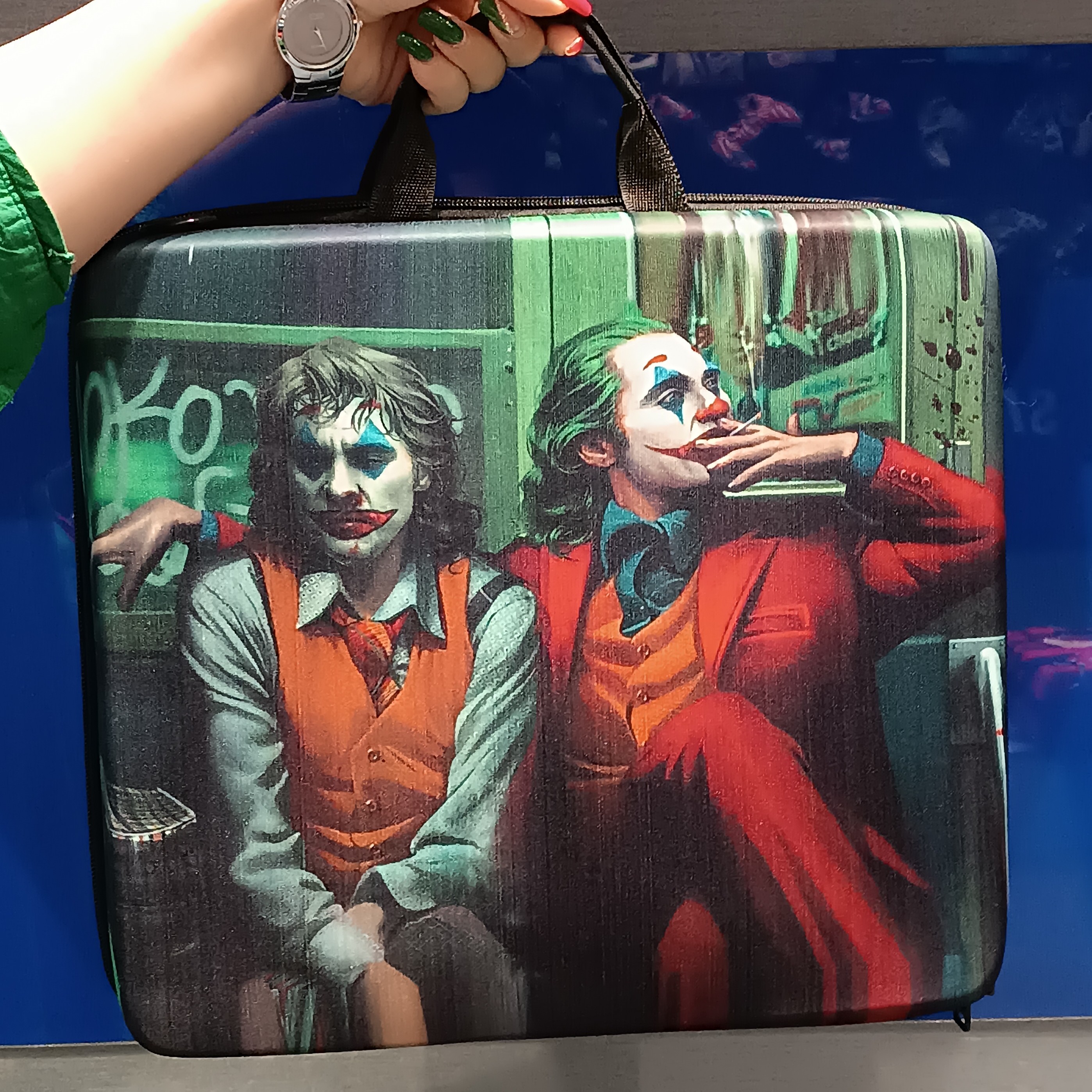 کیف حمل کنسول ps4 طرح جوکرJoker