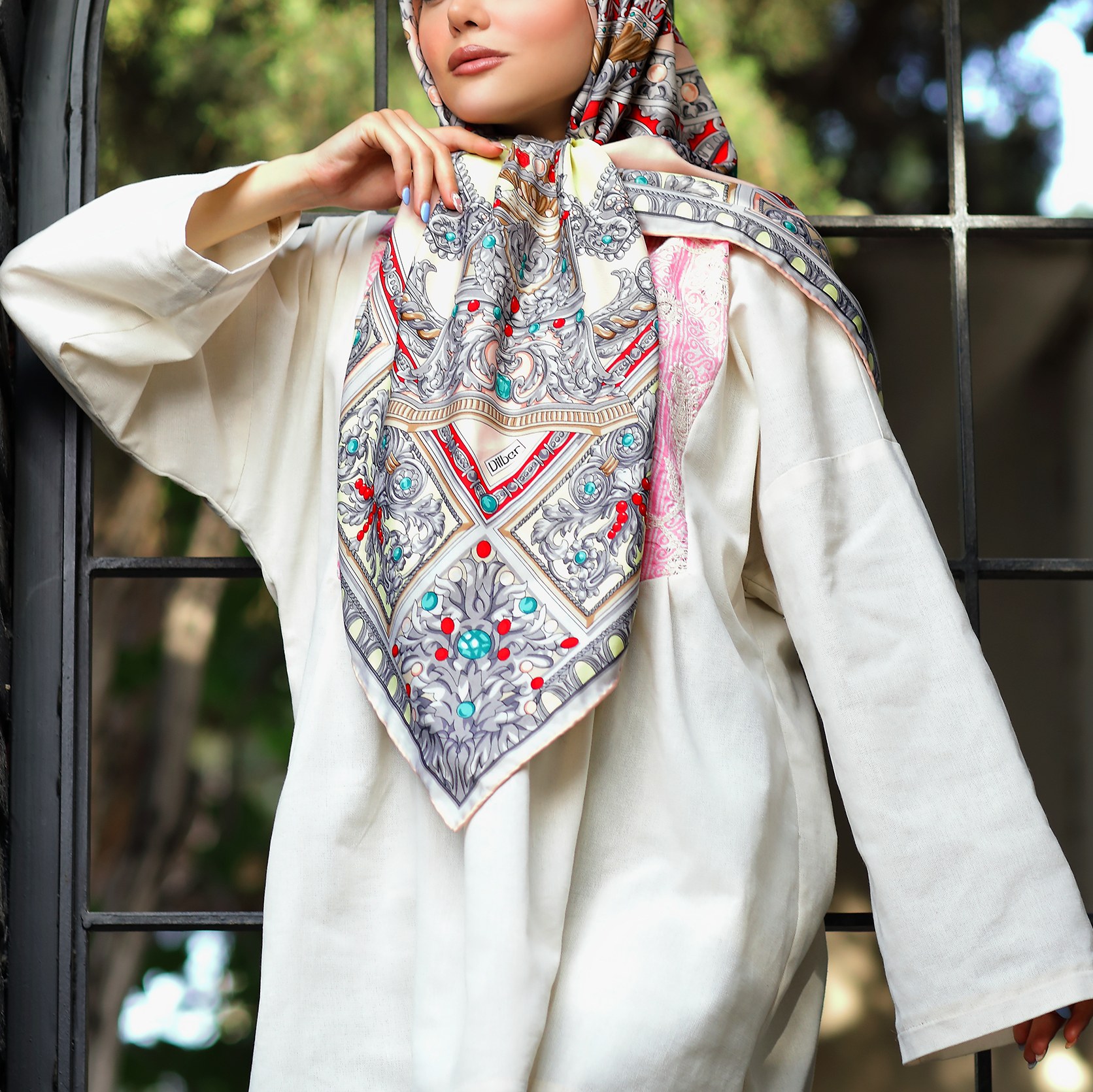 روسری ابریشم توییل مجلسی کد 72288