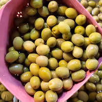 زیتون اعلا درجه یک (بسته یک کیلویی محصول 1401)