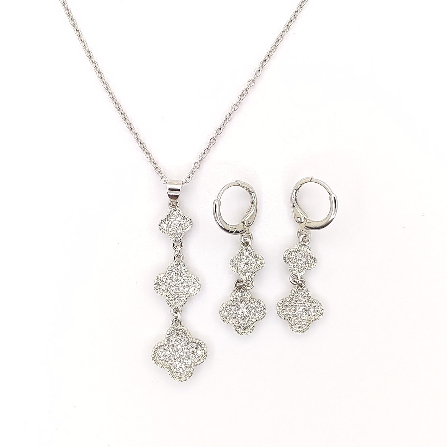 نیم ست زنانه از برند zj  طرح لوکس  نقره ای