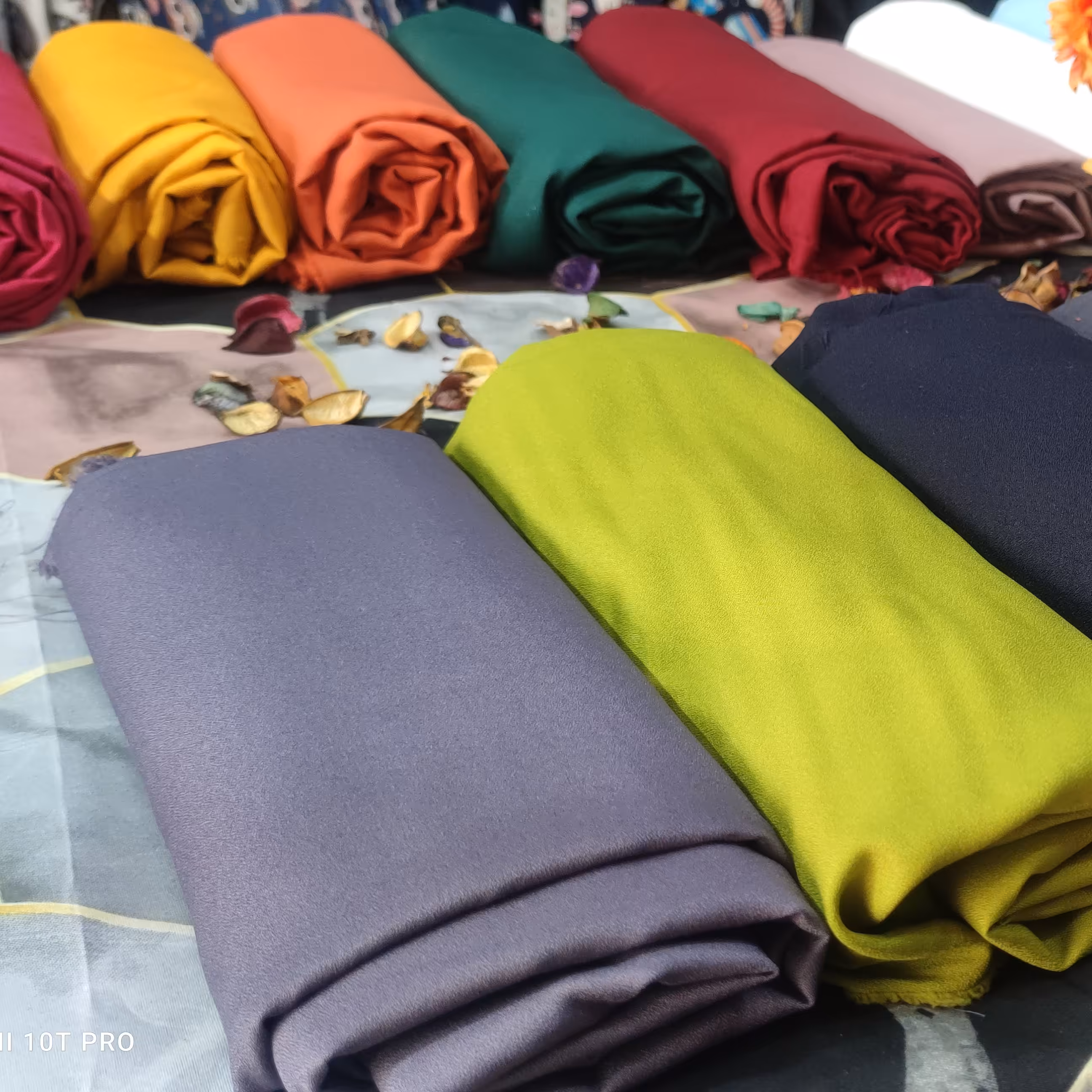 پارچه کرپ اسکاچی