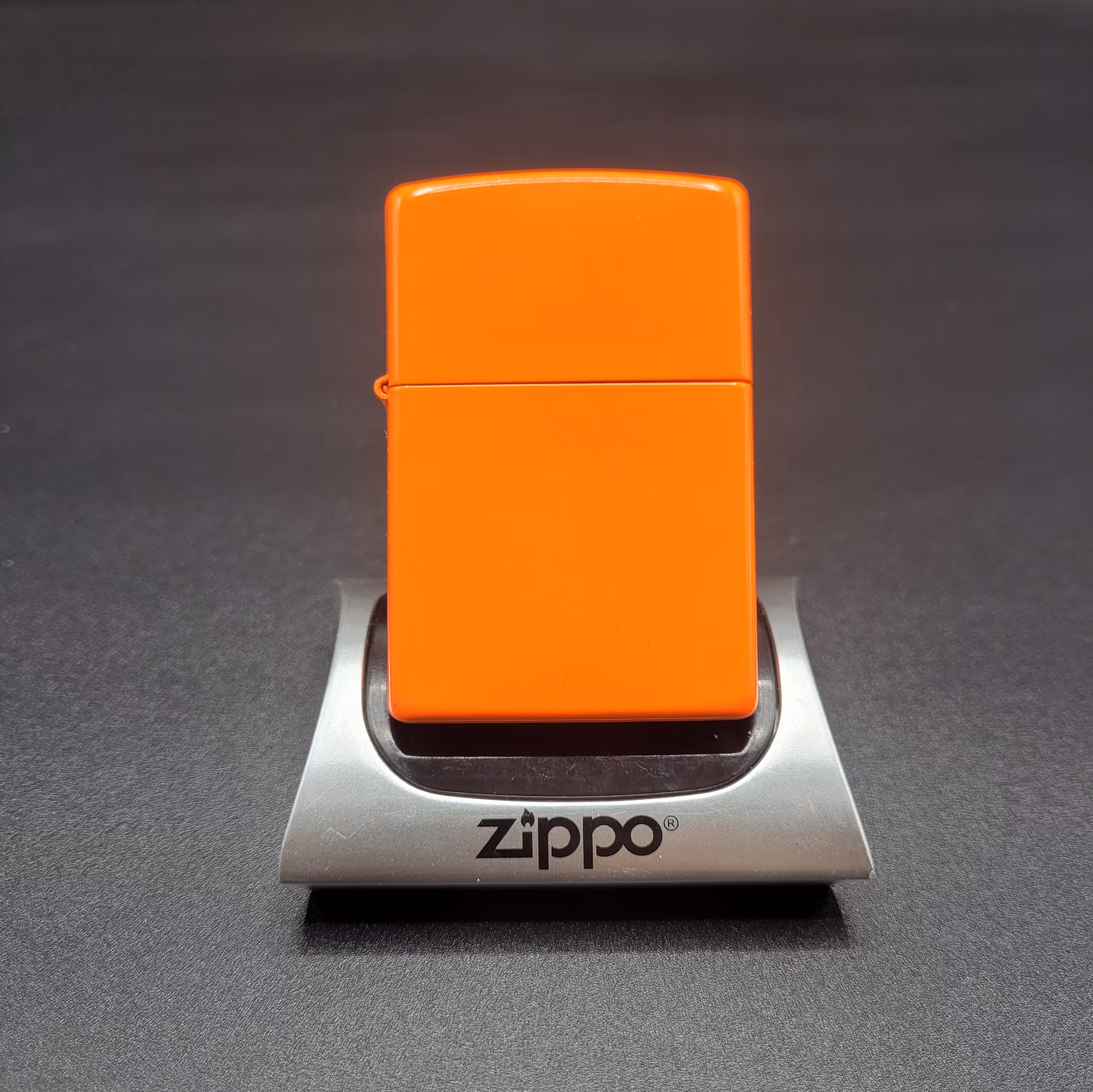 فندک نارنجی رنگ فسفری زیپو اورجینال 