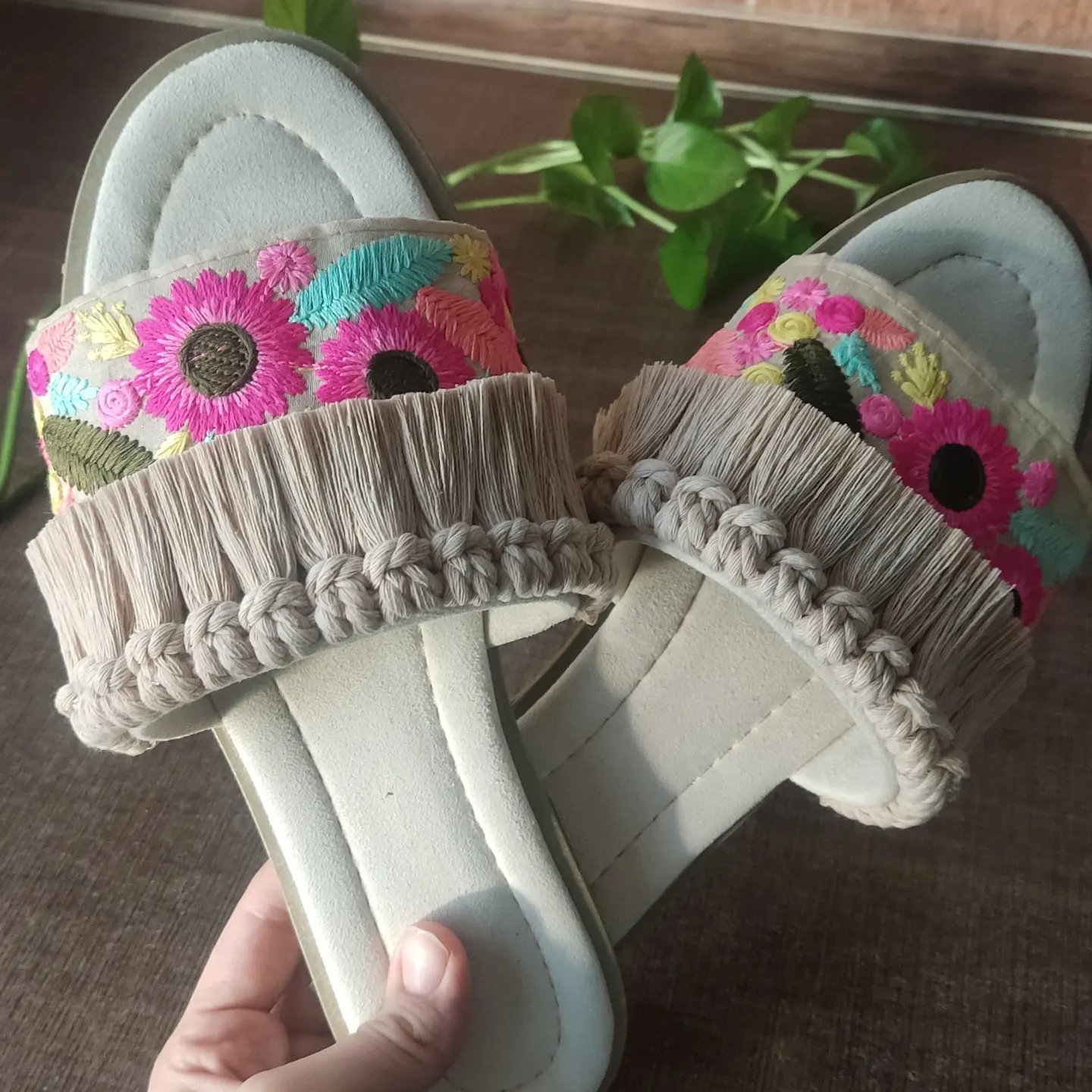 صندل مکرومه و سوزندوزی