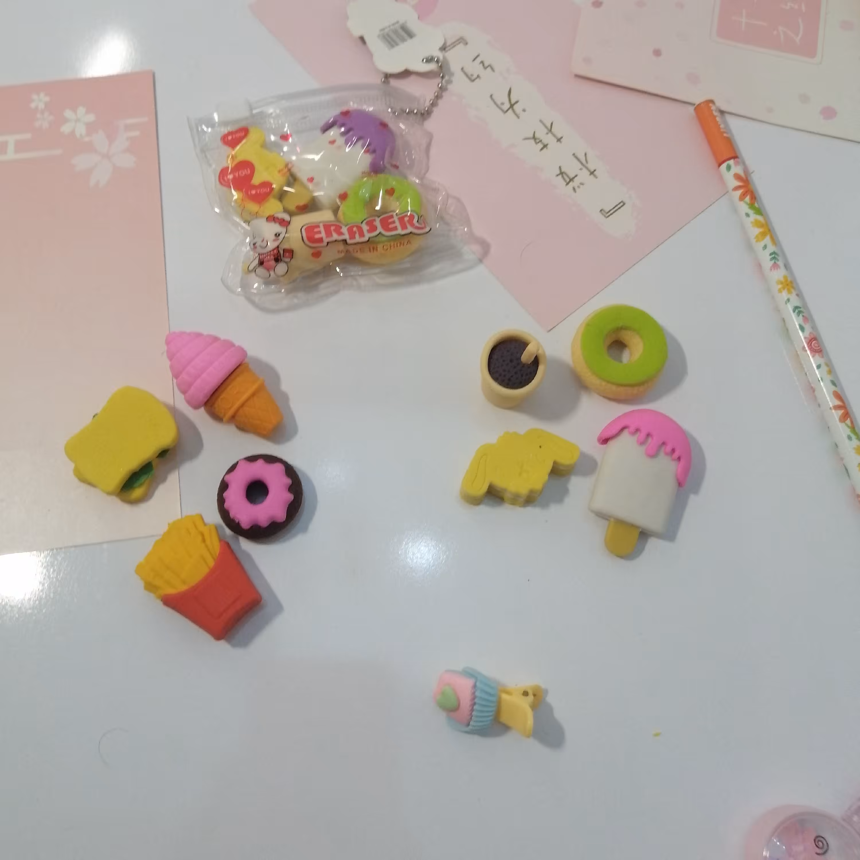 پاکن فست فود بسته های 4عددی دارای کیف و 2 مدل 