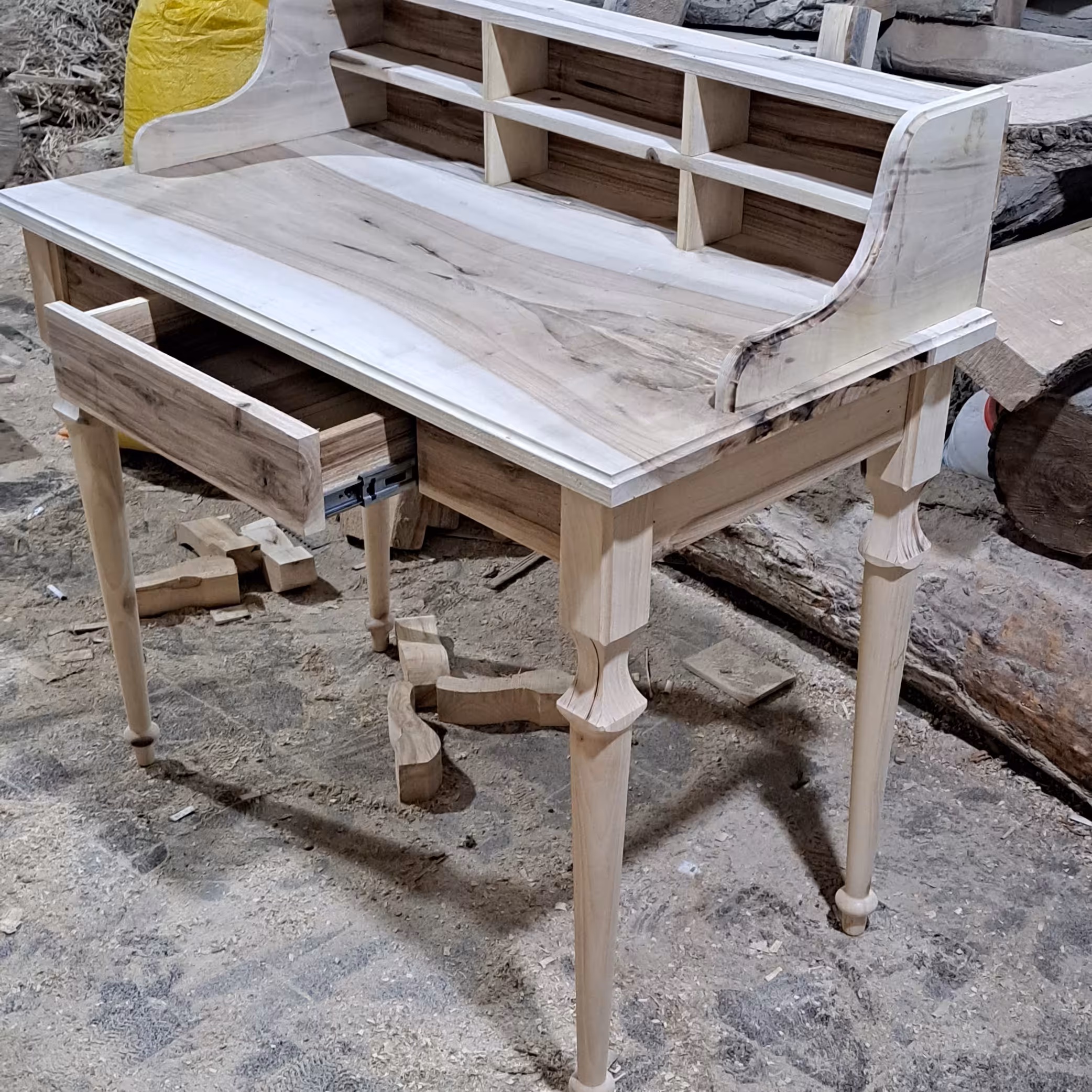 میز تحریر تمام چوب