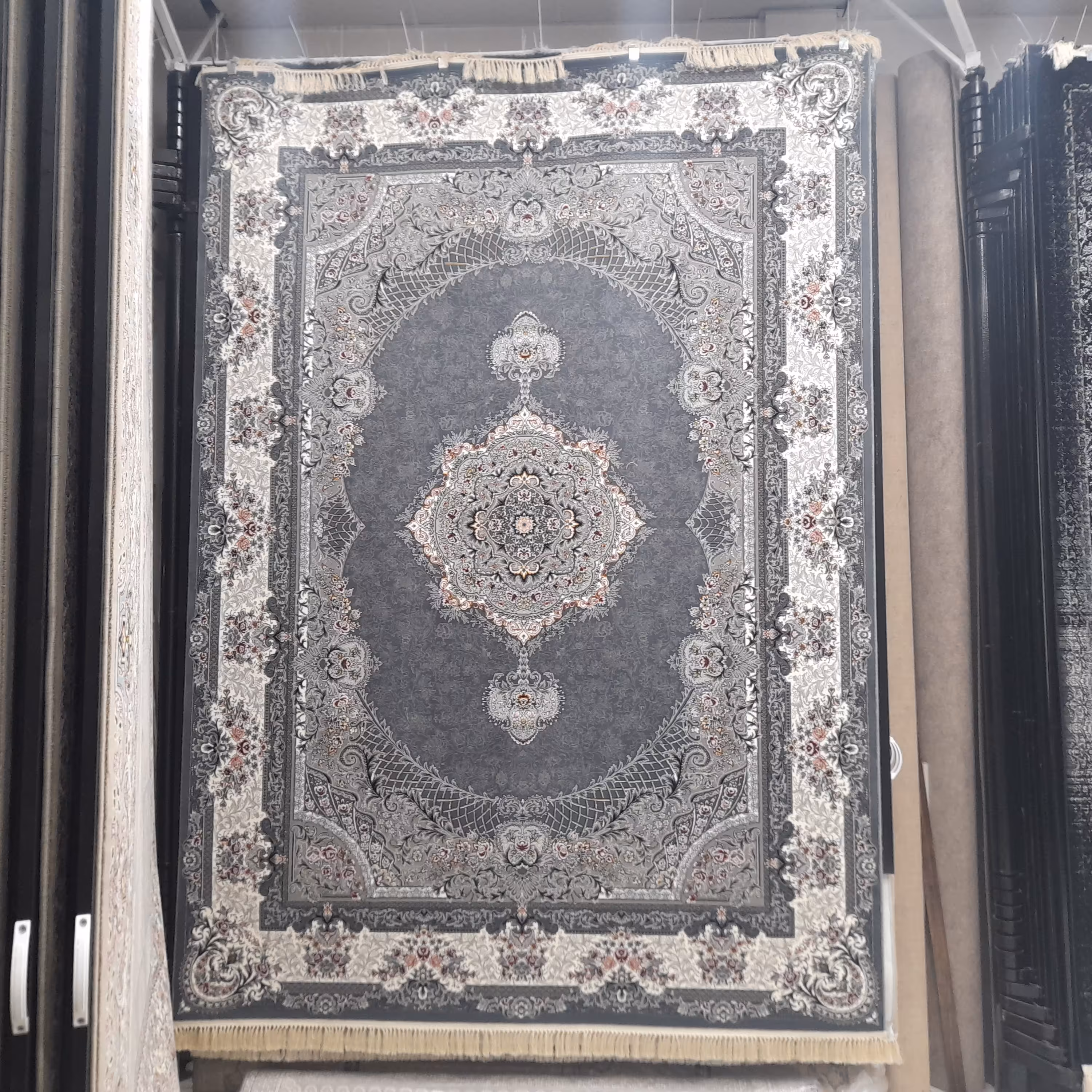 فرش 700شانه طرح ژاکلین