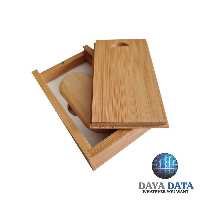 فلش مموری  دایا دیتا  ست ساده  چوبی  مدل WO1001-21  ظرفیت128GB -USB2 رنگ گندمی